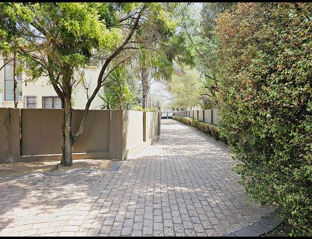 5 BEDROOM PROPERTY TO RENT IN FOURWAYS